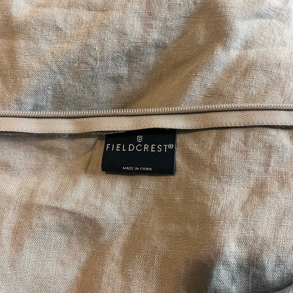 Fieldcrest Linen Gray duvet cover queen size soft and one pillow sham